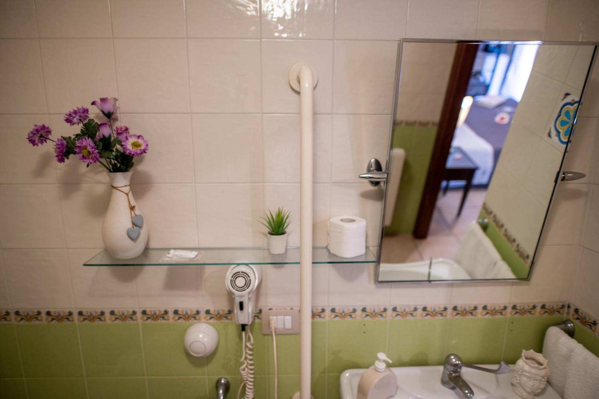 B&B Regina Carolina Caltagirone Dış mekan fotoğraf